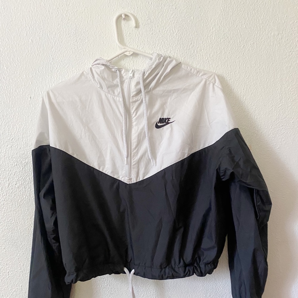 Nike windbreaker jacket with zip up and tie
